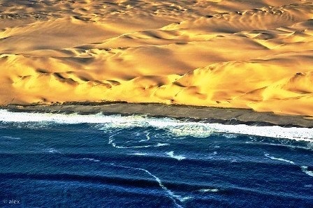 Vẻ đẹp hòa quyện giữa biển và sa mạc - 1 Những bãi cát mênh mông tại sa mạc Namib